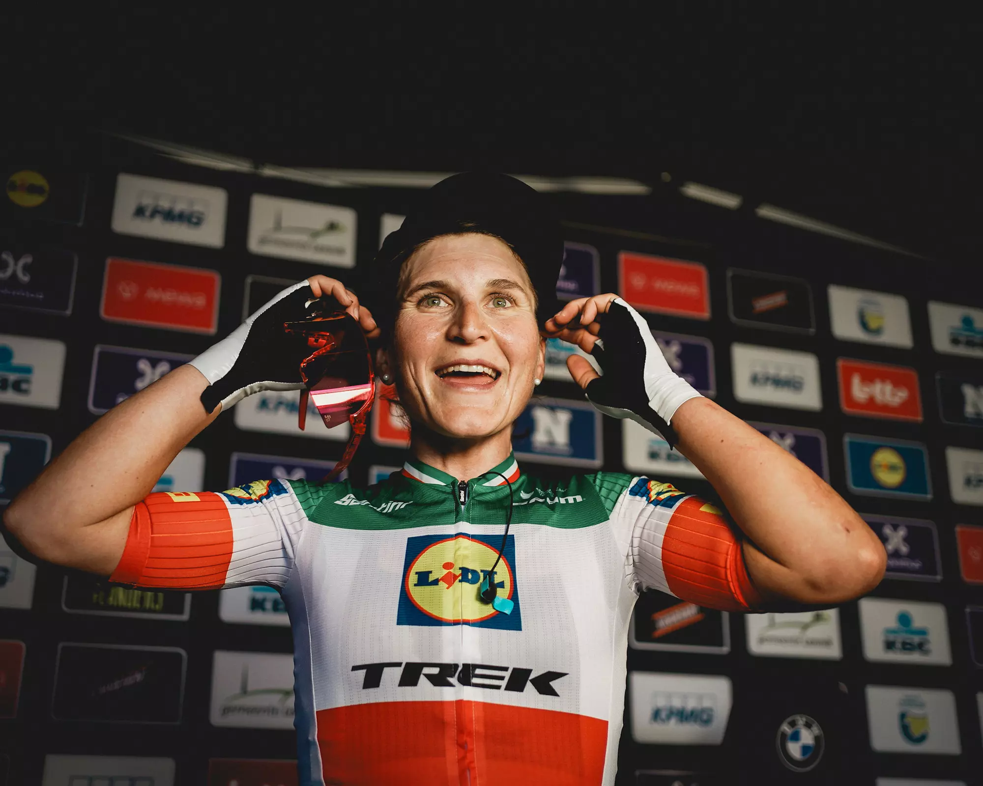 Longo Borghini gigantesca: sua la Freccia del Brabante per distacco.