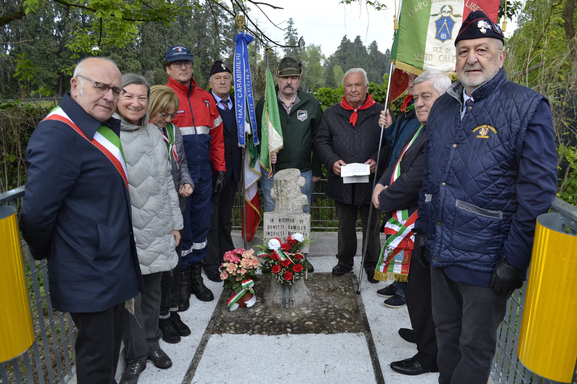 Dormelletto : commemorati i tre partigiani uccisi il 26 aprile '45
