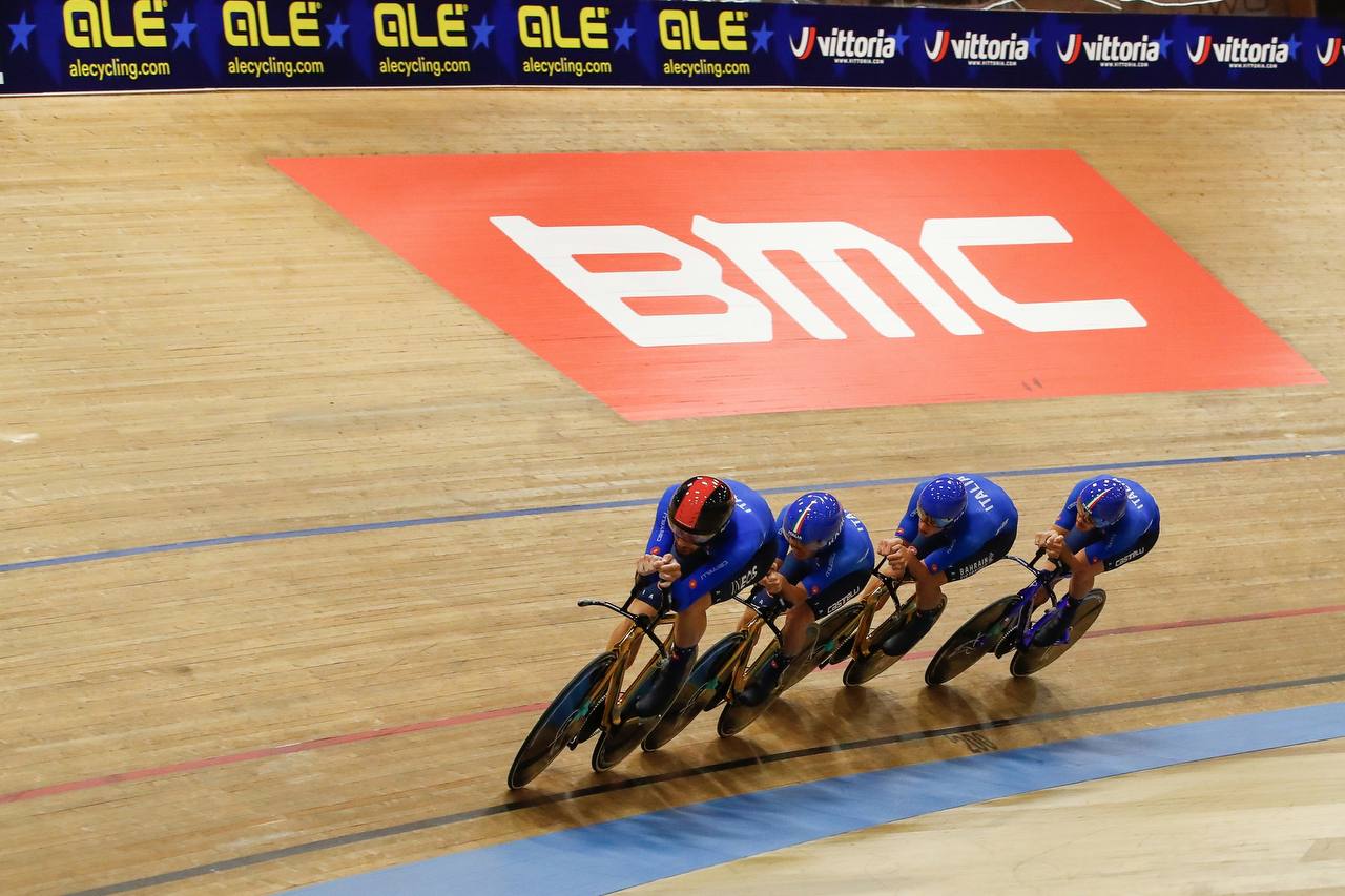Ganna e la nazionale olimpica su pista in galleria del vento