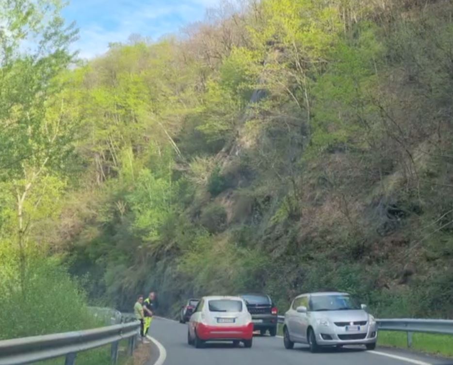 Strada provinciale val Bognanco, si lavora alla bonifica del versante