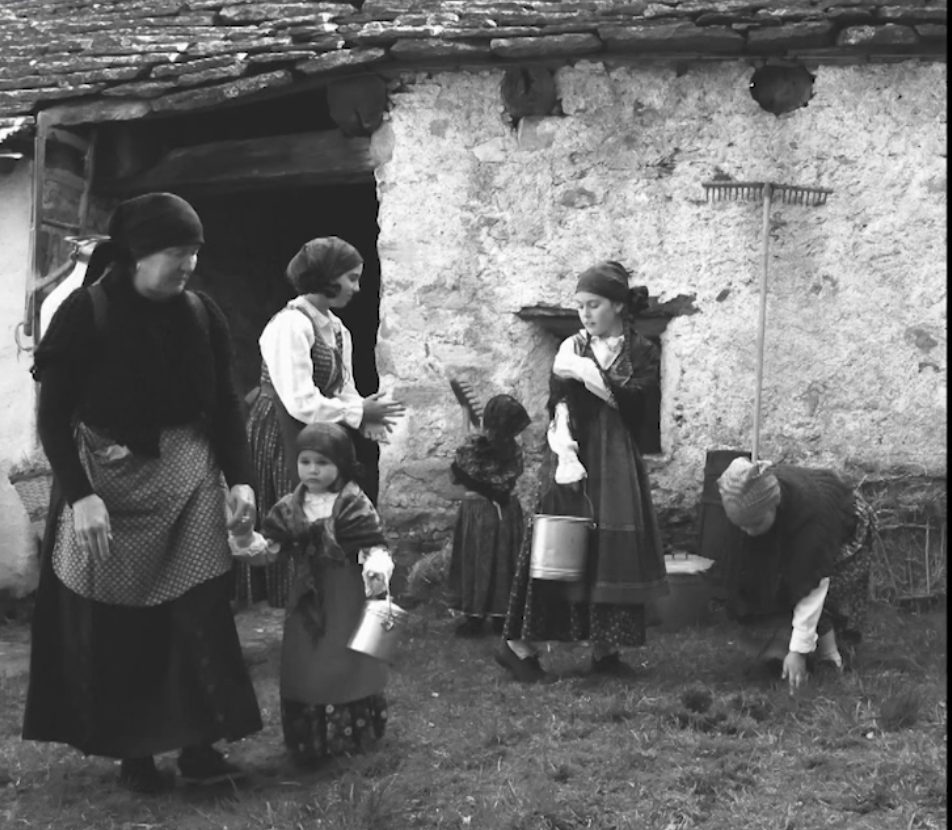 I corti di solidarietà a L'Infinito dentro un bisogno