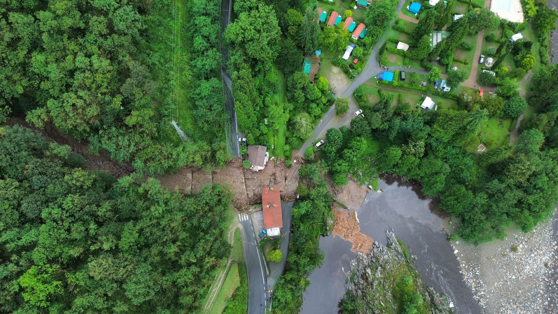 Frana campeggio Cannobio, oggi sopralluoghi sul versante