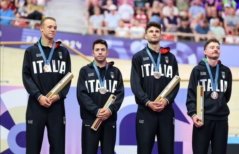 Parigi 2024: a Ganna e Longo Borghini una stretta di mano