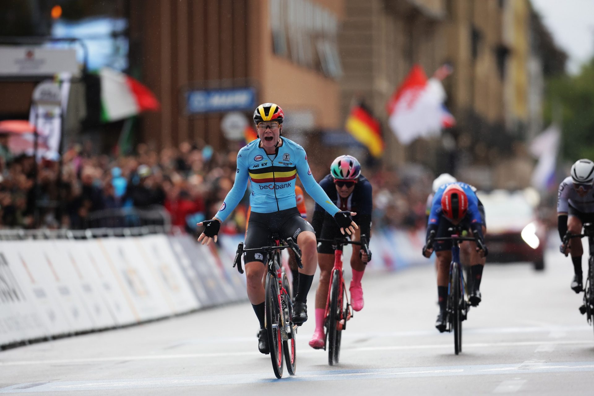 Zurigo 2024: bronzo per una grande Longo Borghini sola contro tutte