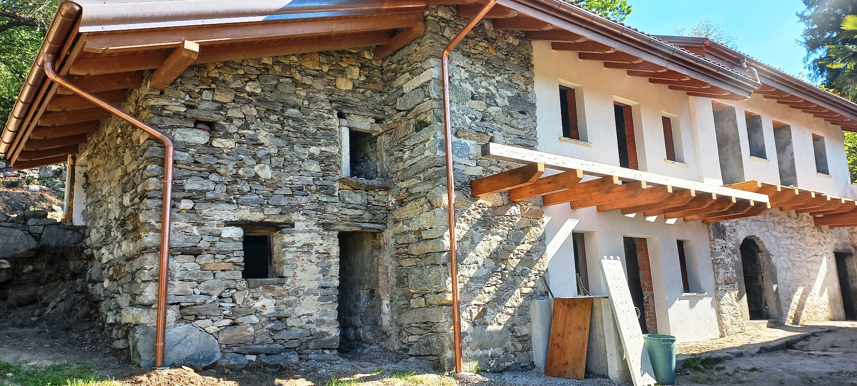 Strutture ricettive abusive a Verbania : imprenditore svizzero denunciato