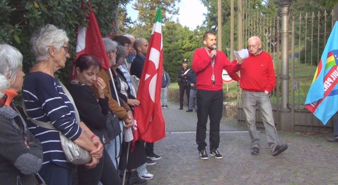 Presidio di fronte alla Prefettura contro il DDL sicurezza: "Provvedimento pericoloso per la vita democratica del Paese"
