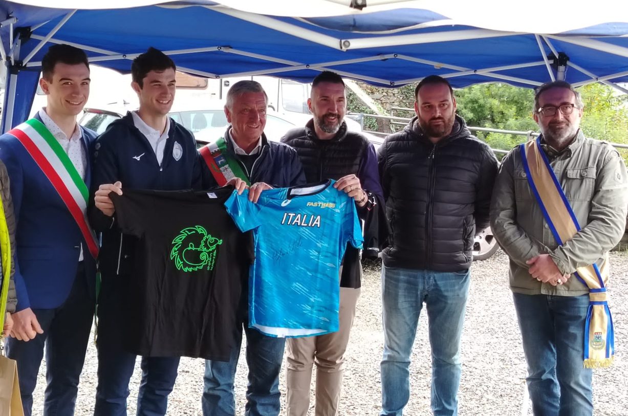 Ad Arola una giornata di sport e solidarietà con il campione italiano di salto con l'asta Stefano Sottile