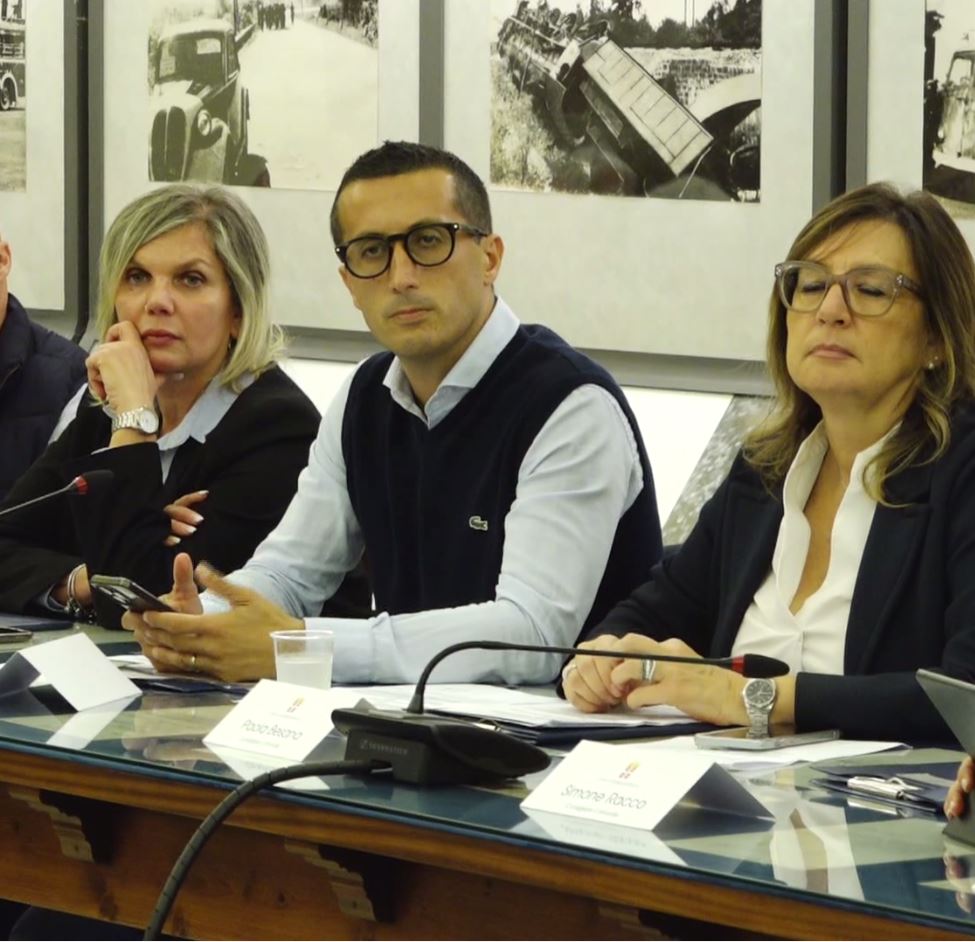 Domo, maggioranza Pizzi perde pezzi. Virgili fuori dal gruppo