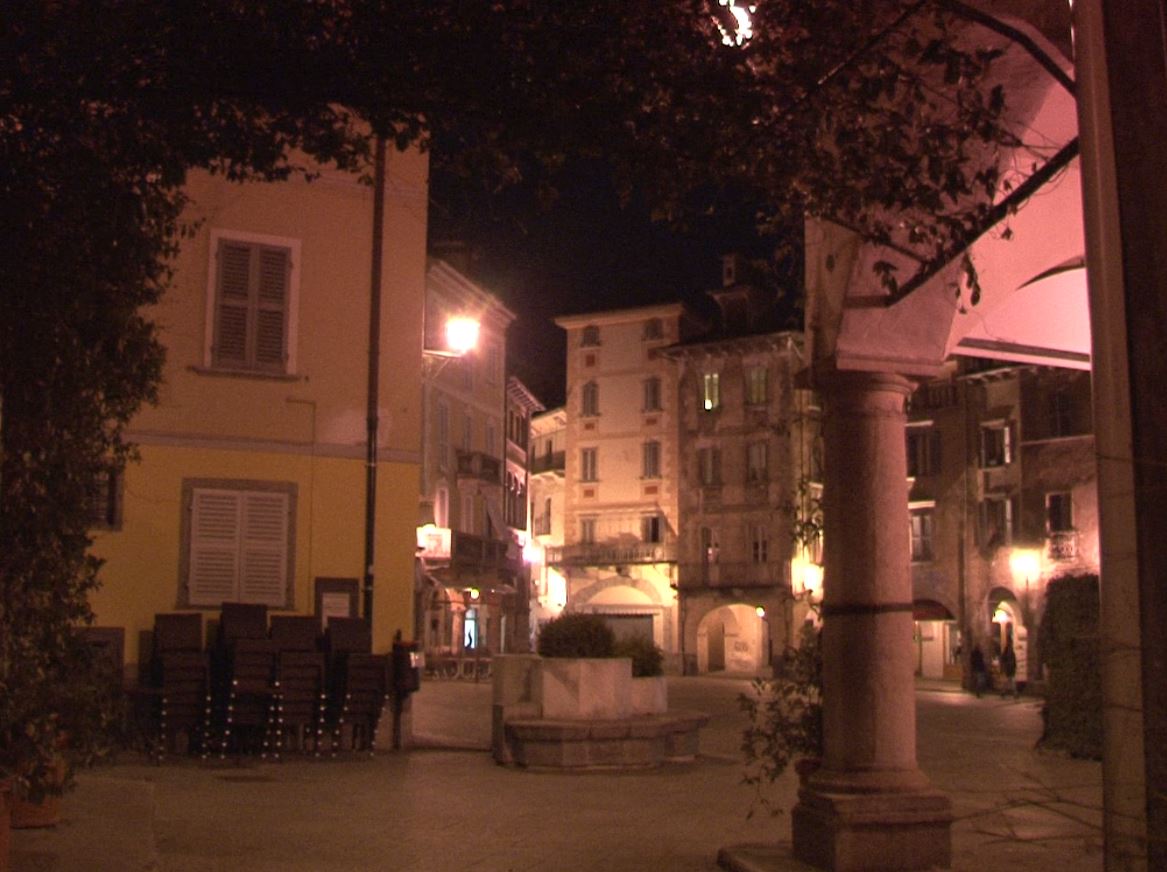 Vandali in azione nel centro storico di Domodossola