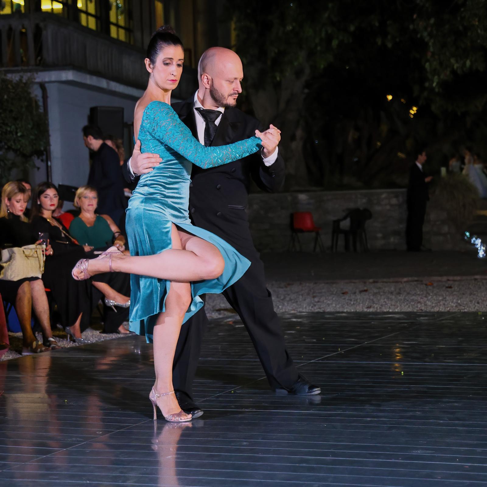 Il tango di Claudia Parisi e Manolo Riboni a Ballando con le Stelle