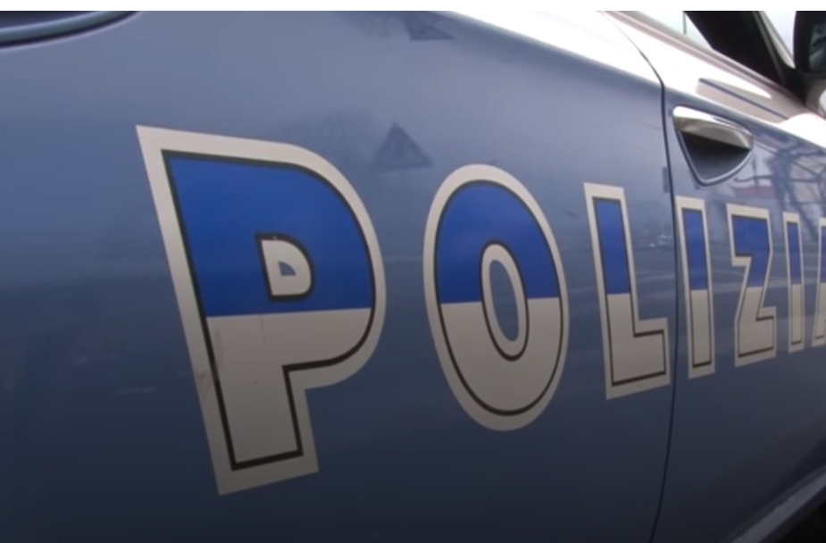 Donna sfregiata con l'acido dall'ex a Verbania