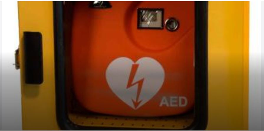 Un milione di euro per dotare i rifugi alpini del Piemonte di defibrillatori