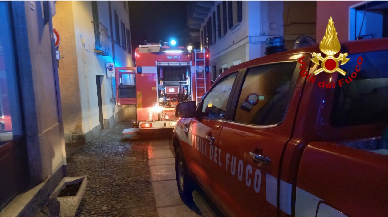 Incendio di un tetto a Cannobio, una famiglia è stata ospitata da parenti