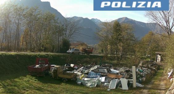 Discarica abusiva scoperta a Premosello Chiovenda dalla Polizia Stradale di Verbania e dalla Polfer di Domodossola