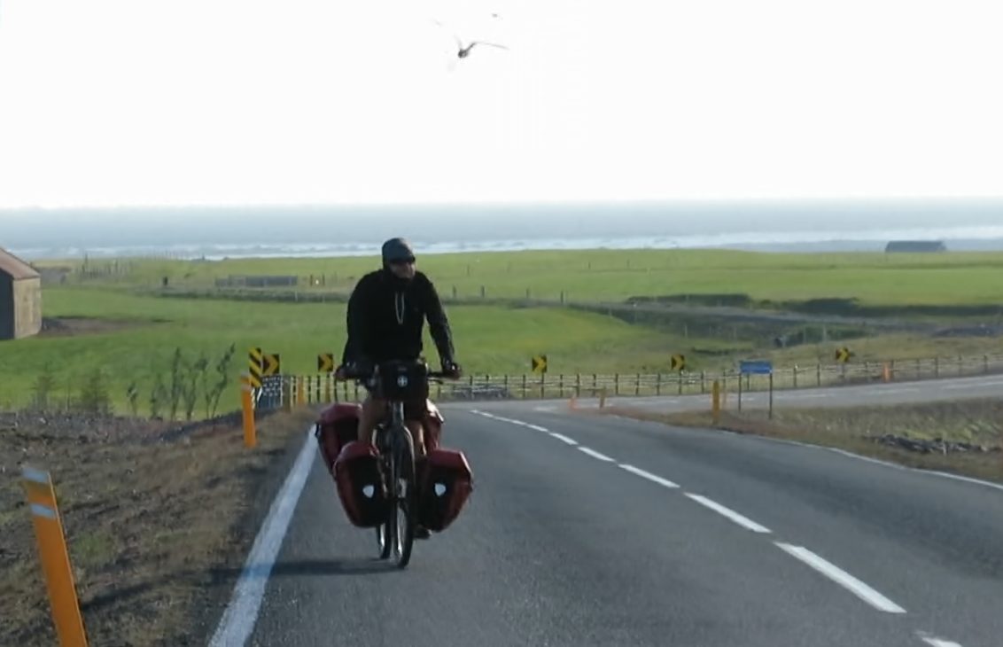Il professore cicloesploratore Steven Badà a Bike Trail Caffé