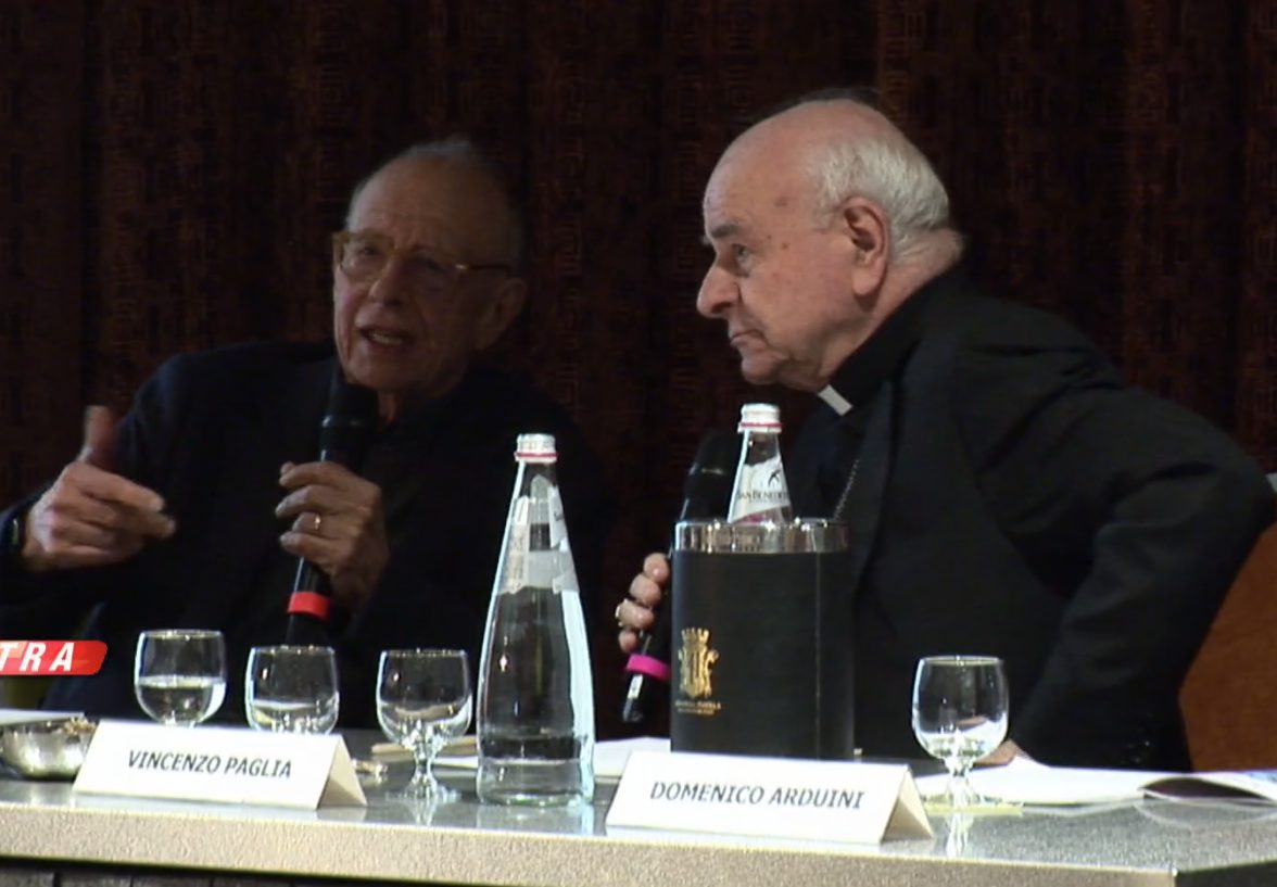 Extra : Intelligenza artificiale e medicina . Dialogo tra Mons. Vincenzo Paglia e Gherardo Colombo