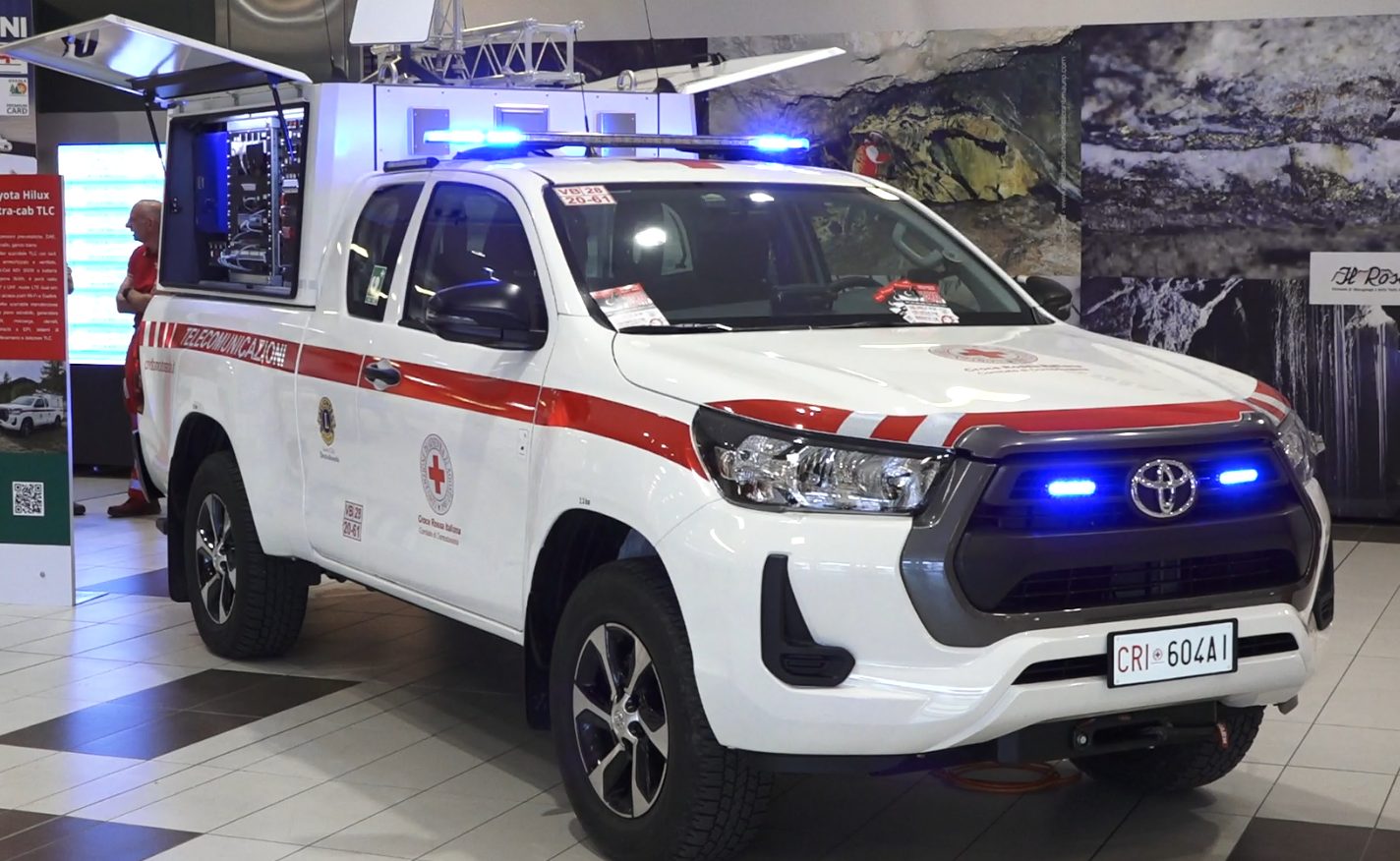 Presentato a Crevoladossola un mezzo innovativo per le telecomunicazioni in dotazione alla Croce Rossa