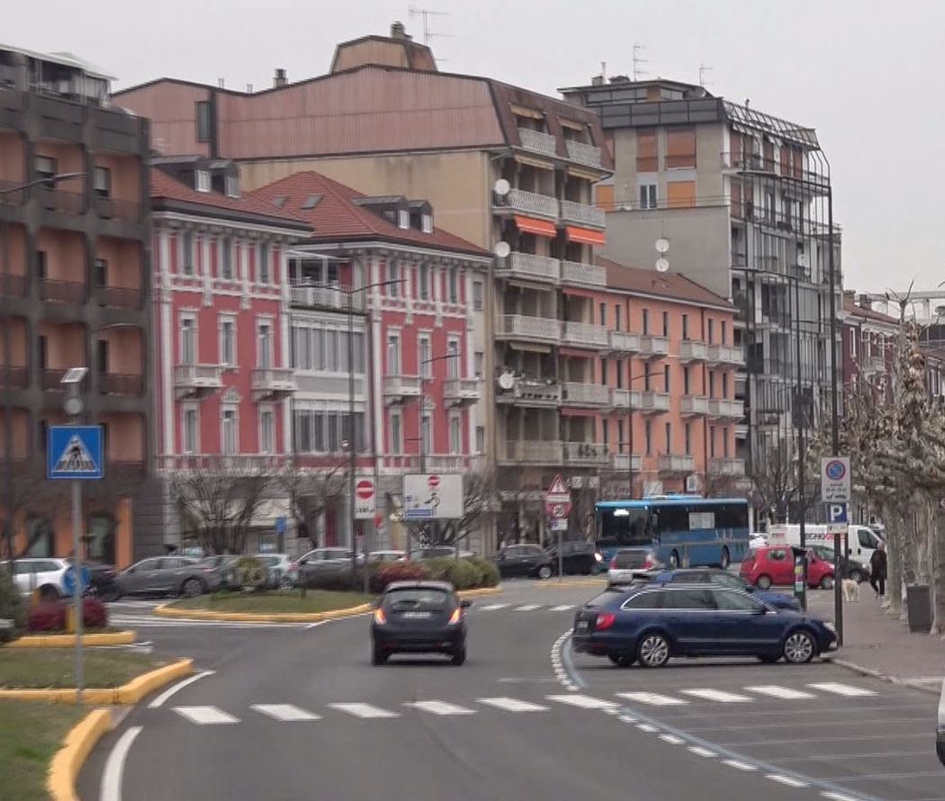 Arona: dal 1 luglio sosta a pagamento (sabato, domenica e festivi) all' ex Metropark