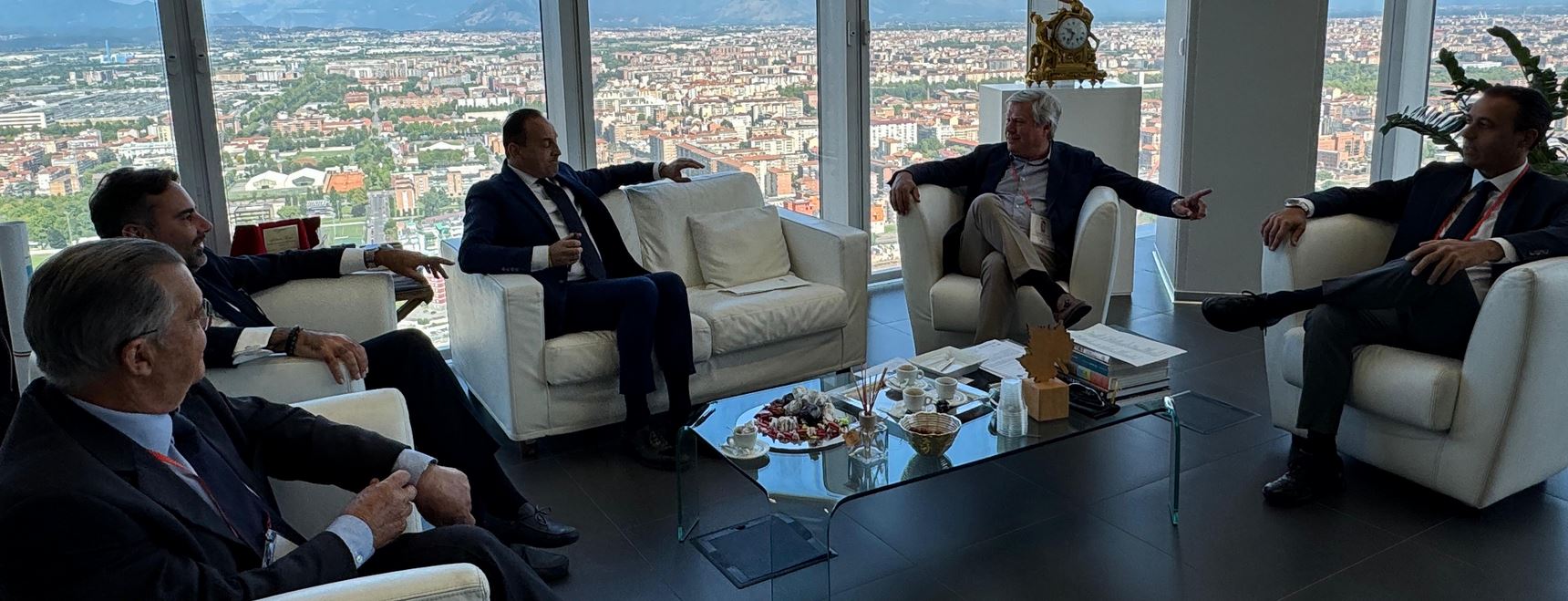 Albertella e Pizzi sono d'accordo: "Rimaniamo per i due ospedali con il mantenimento dei Dea". Entrambi comunque "candidano" un'area