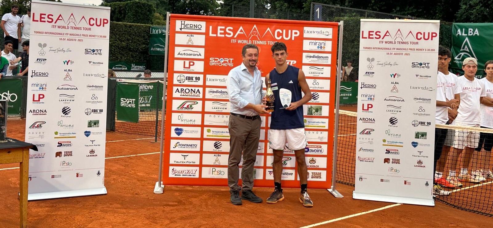 Tennis, Lorenzo Carboni ha vinto la Lesa Cup