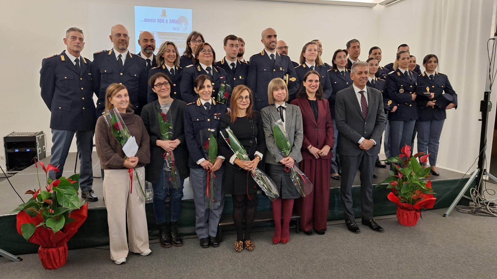 "Chiamarlo amore non si può" con la Questura del Vco e i Centri Antiviolenza a Villa Giulia