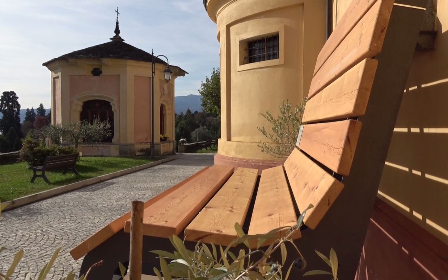 A Ghiffa la panchina gigante della pace