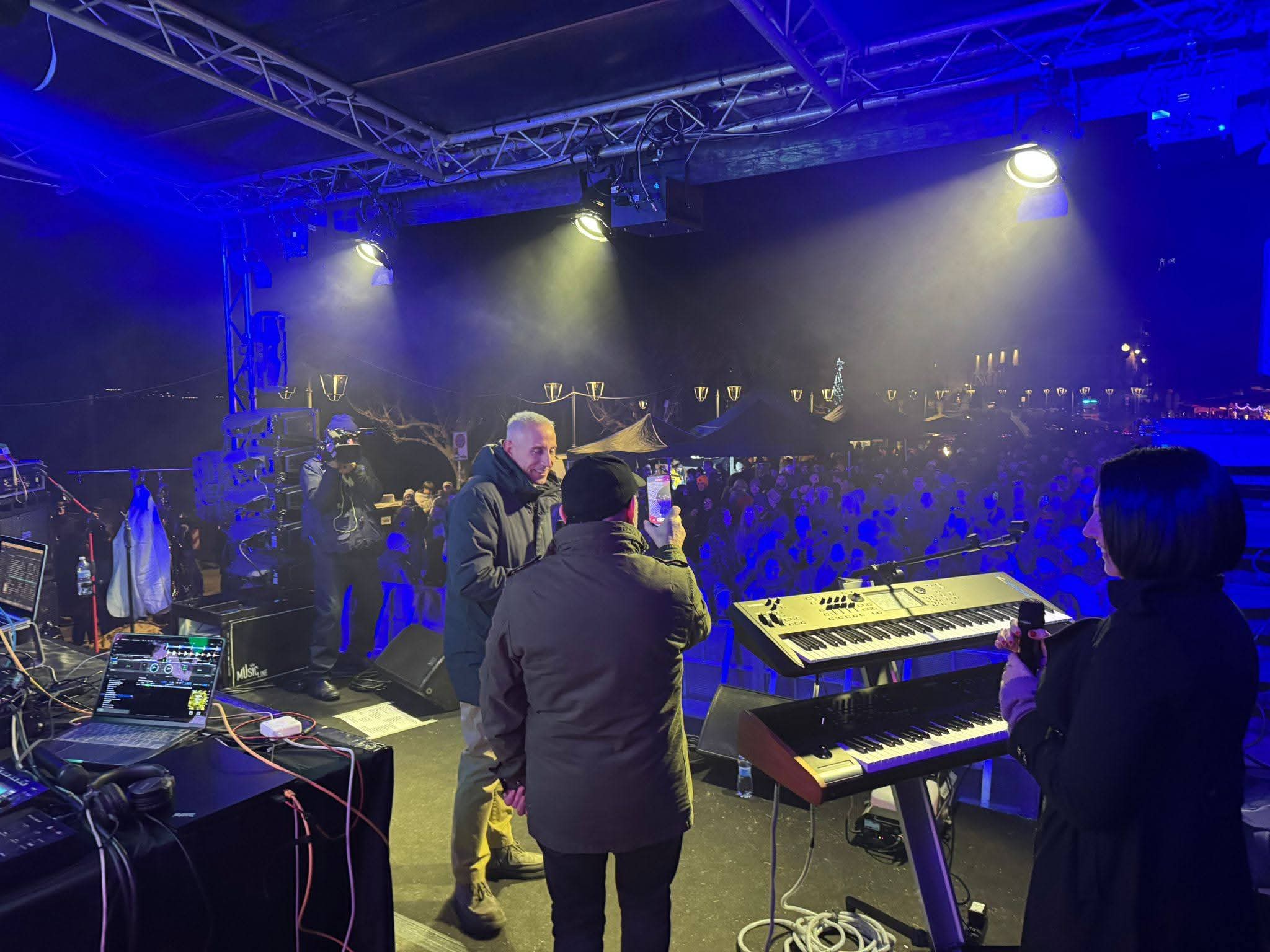 La festa in piazza a Cannobio per il benvenuto&nbsp; al 2026