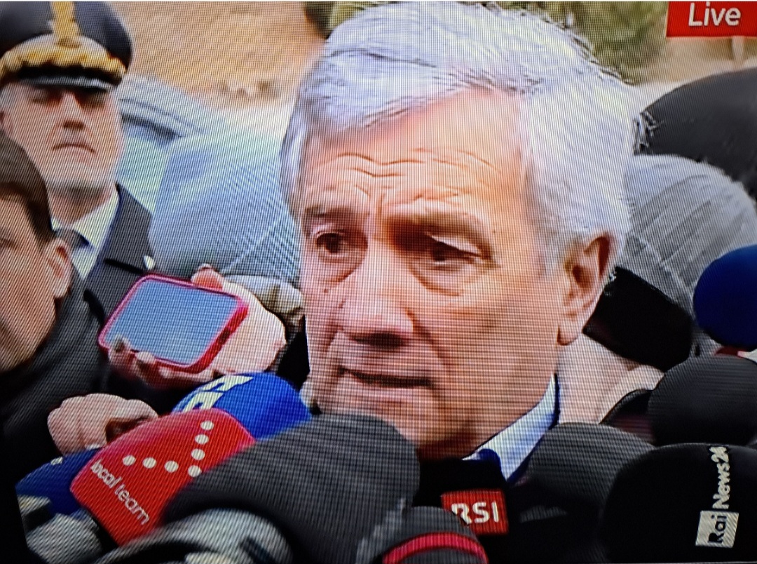 Tajani a Crans Montana, ci sono ancora 3 feriti non identificati. A disposizione anche la Polizia scientifica