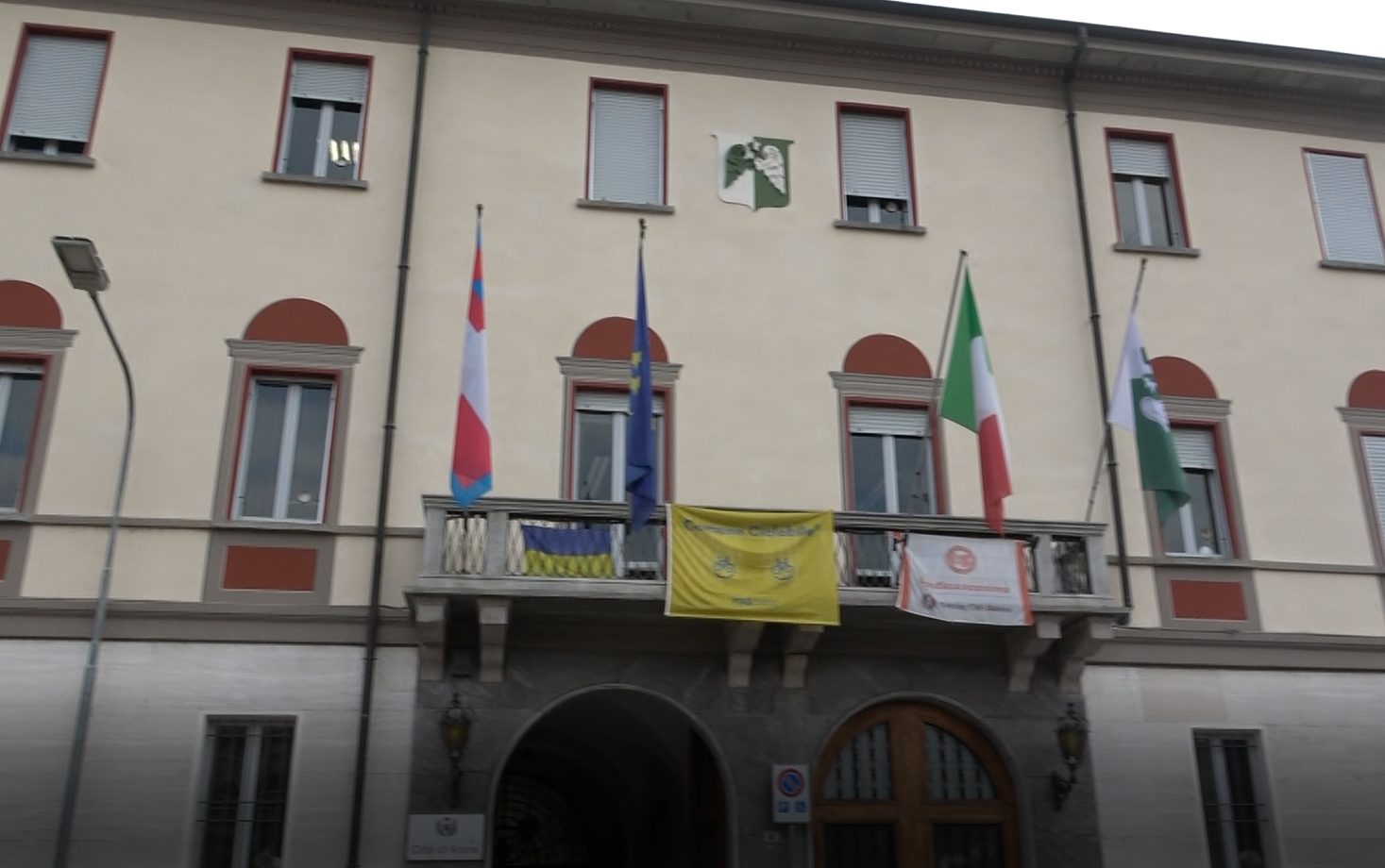 Il bilancio al centro dell'ultimo consiglio comunale ad Arona