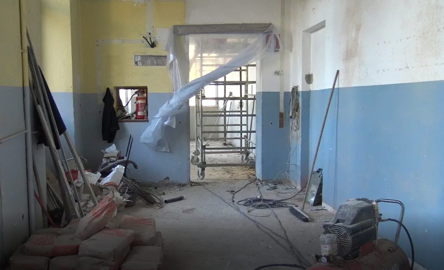 Al via la ristrutturazione dell'ex scuola di Crusinallo