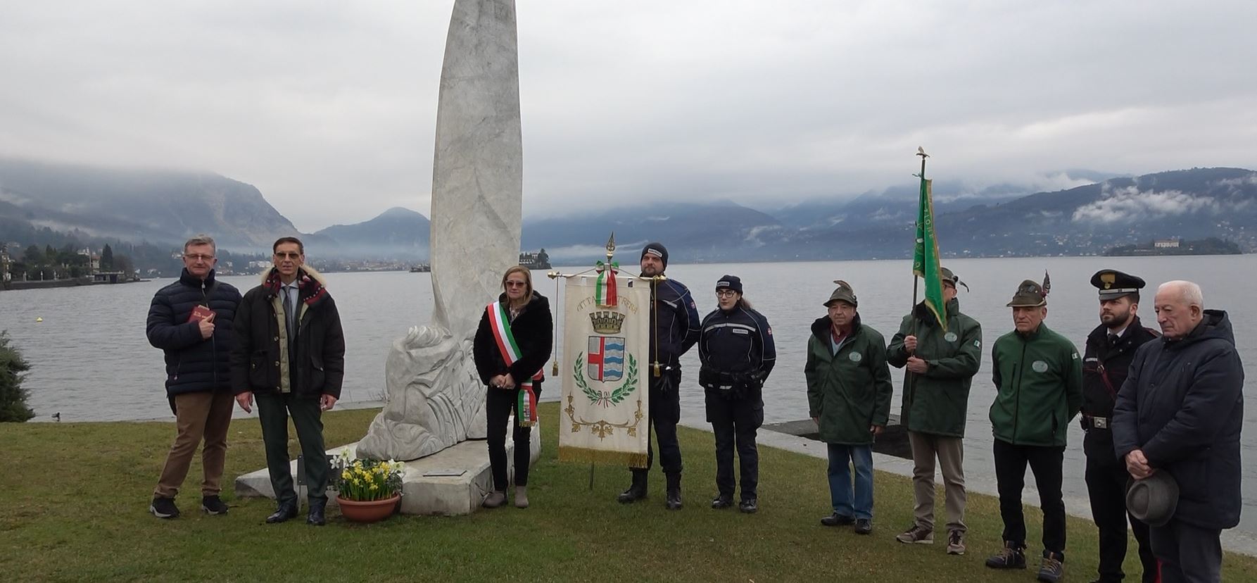 Sul lungolago di Stresa la celebrazione della Giornata del Ricordo