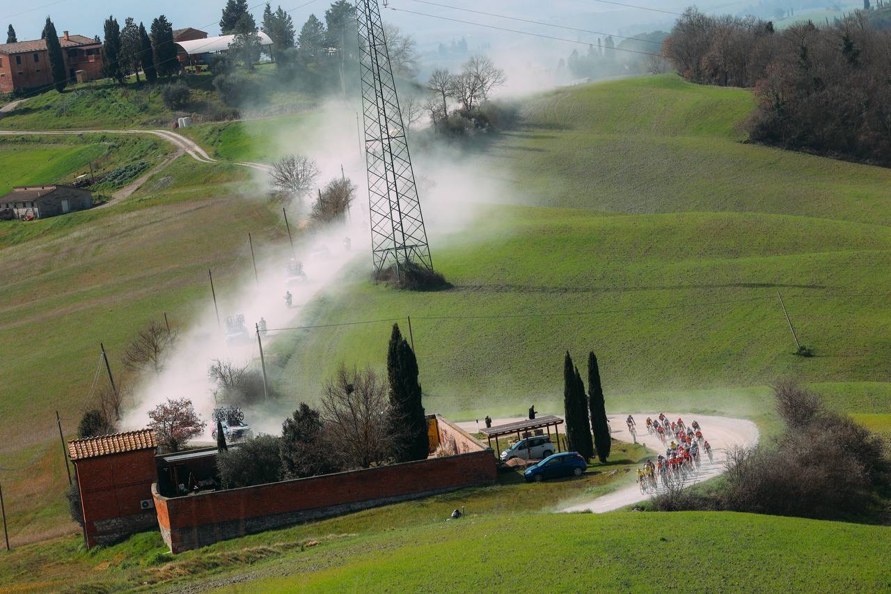 Dura e spettacolare: Elisa e Francesca domani alla Strade Bianche