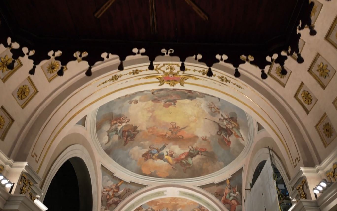 Svelato il restauro eseguito sugli affreschi della navata centrale della Collegiata di Domodossola. Concerto inaugurale