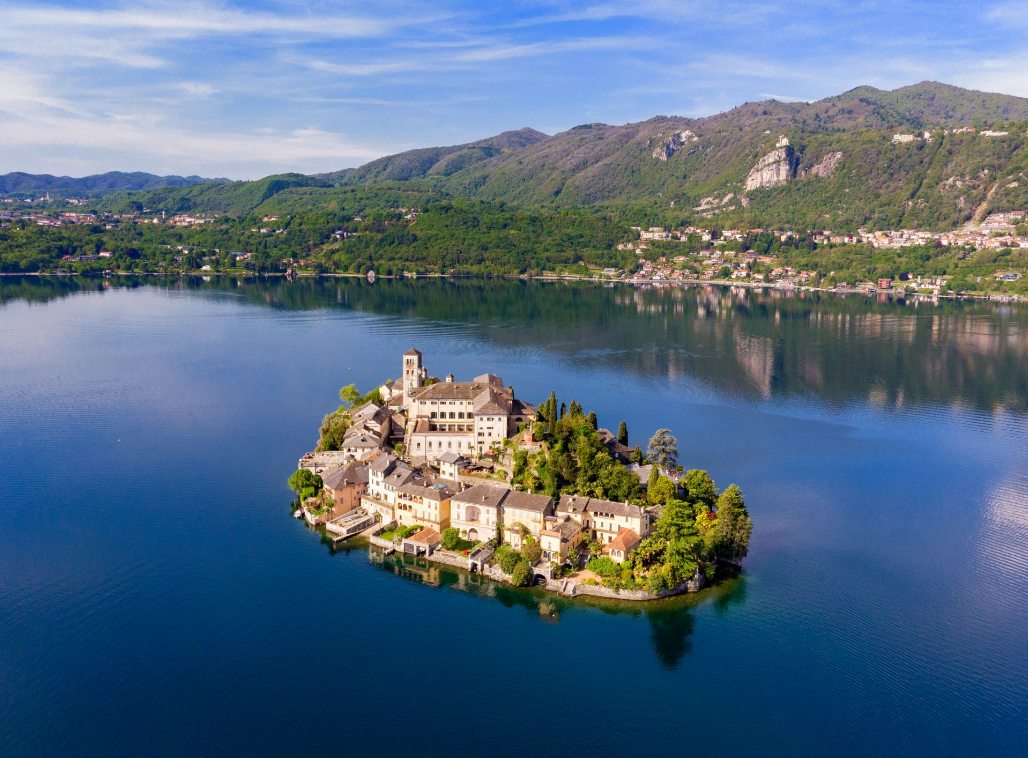 Turismo, parte bene la stagione sulle rive del lago d'Orta