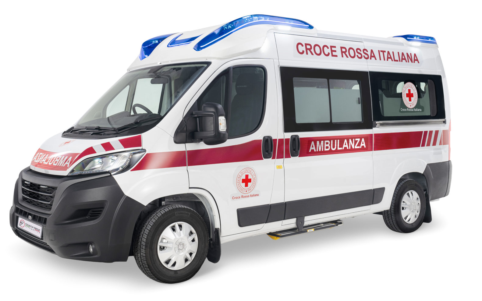 Incidente in A26, ambulanza si ribalta: paziente in codice rosso
