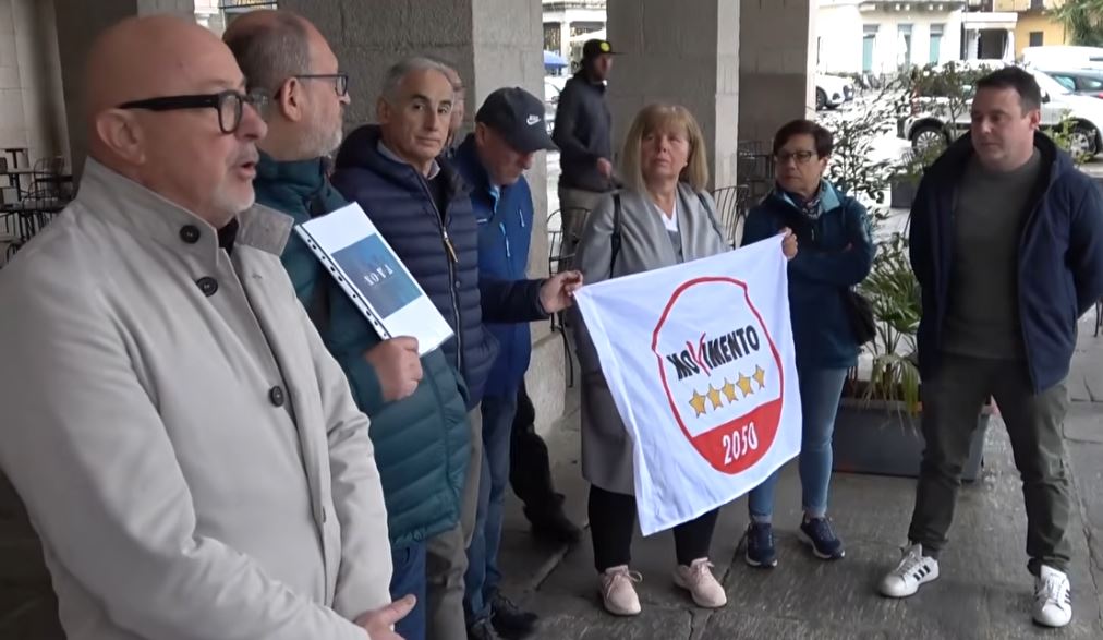 Dimissioni De Ambrogi, il Movimento 5 Stelle chiede trasparenza alla politica