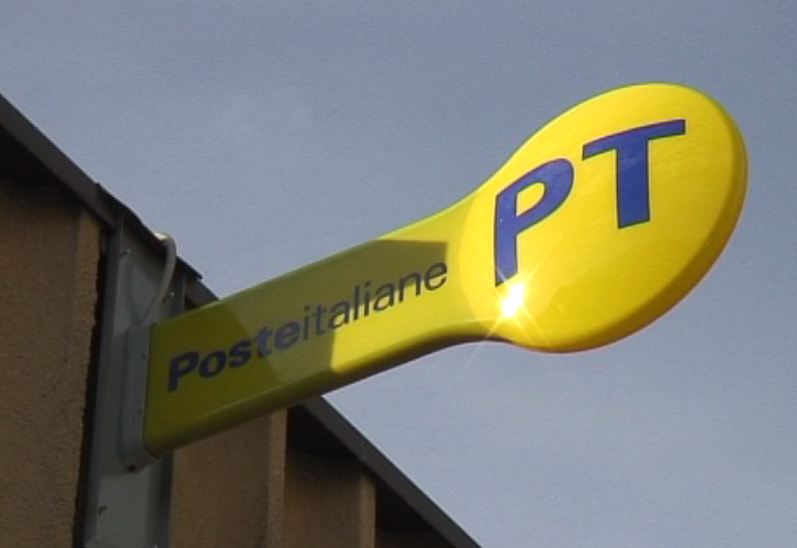 Occorrerà attendere ancora un pò per la riapertura dell'ufficio postale di Stresa, chiuso per lavori di rinnovamento