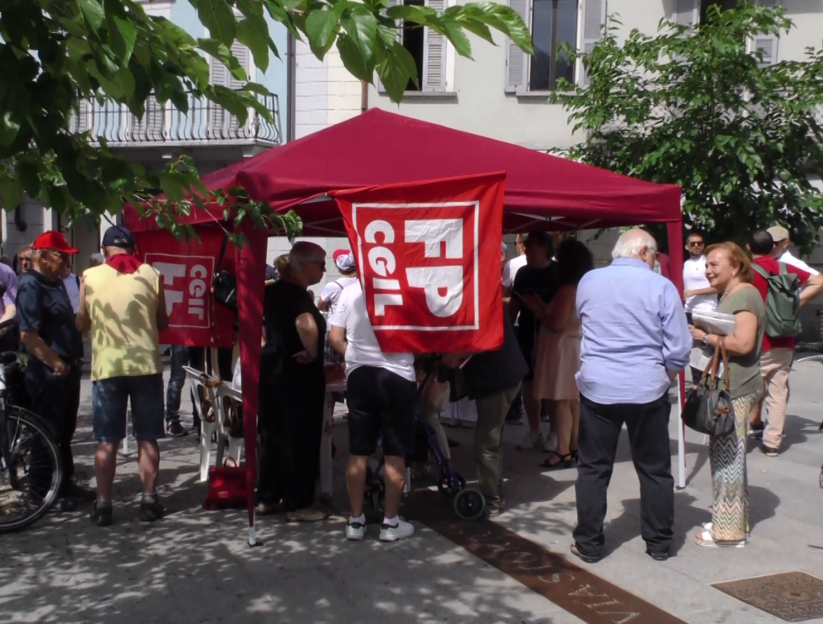 A Domodossola presidio della Cgil a sostegno della sanità pubblica