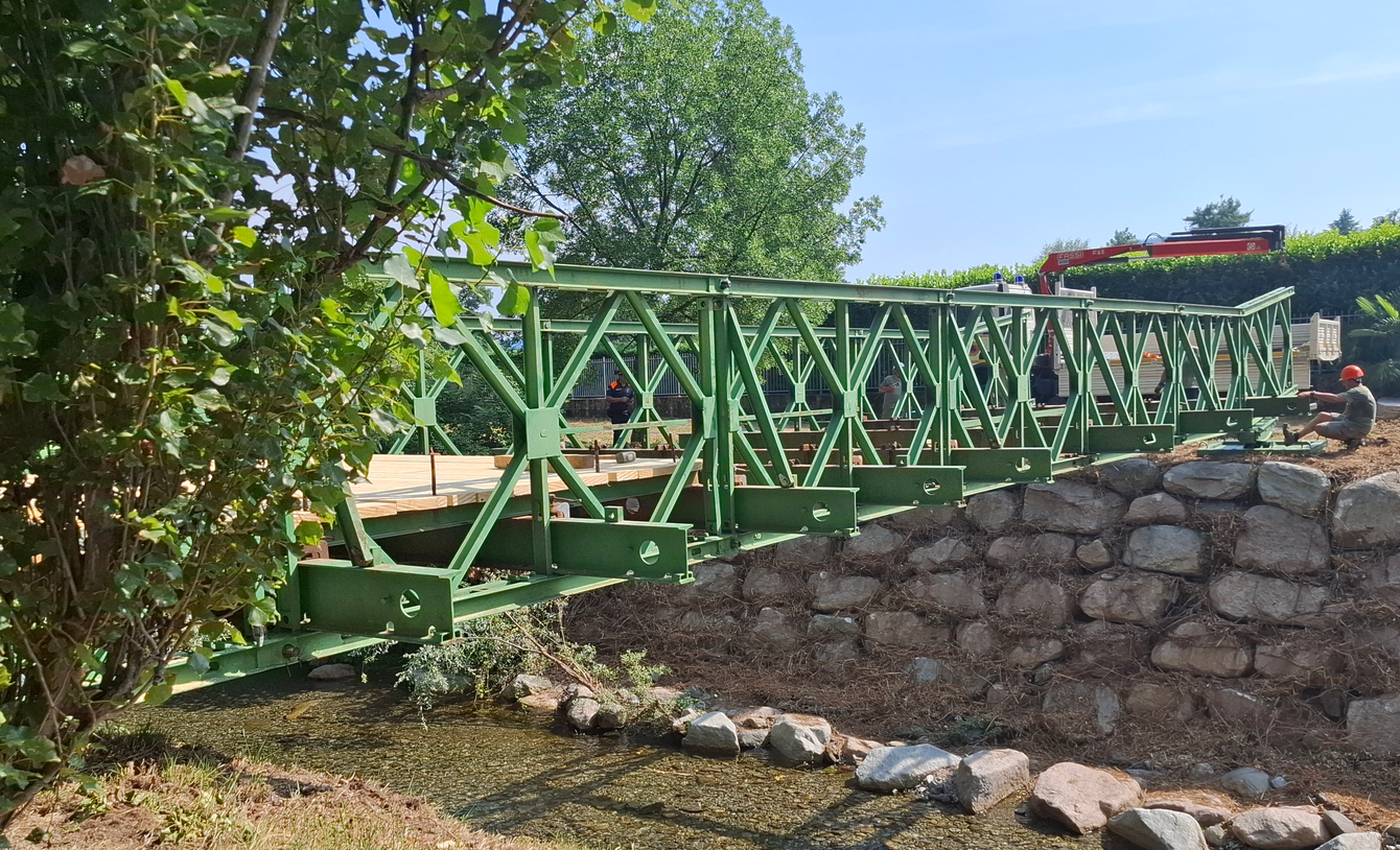 Exe Po. A Lesa la Protezione civile del Vco simula intervento per crollo ponte