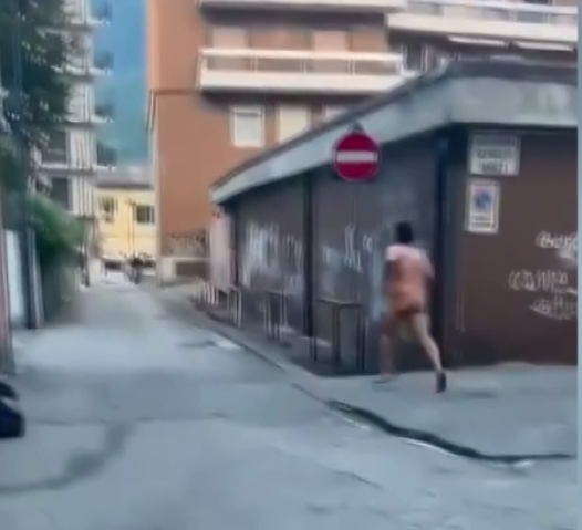 Domo, virale il video dell'uomo in strada. E il caso diventa terreno di scontro politico