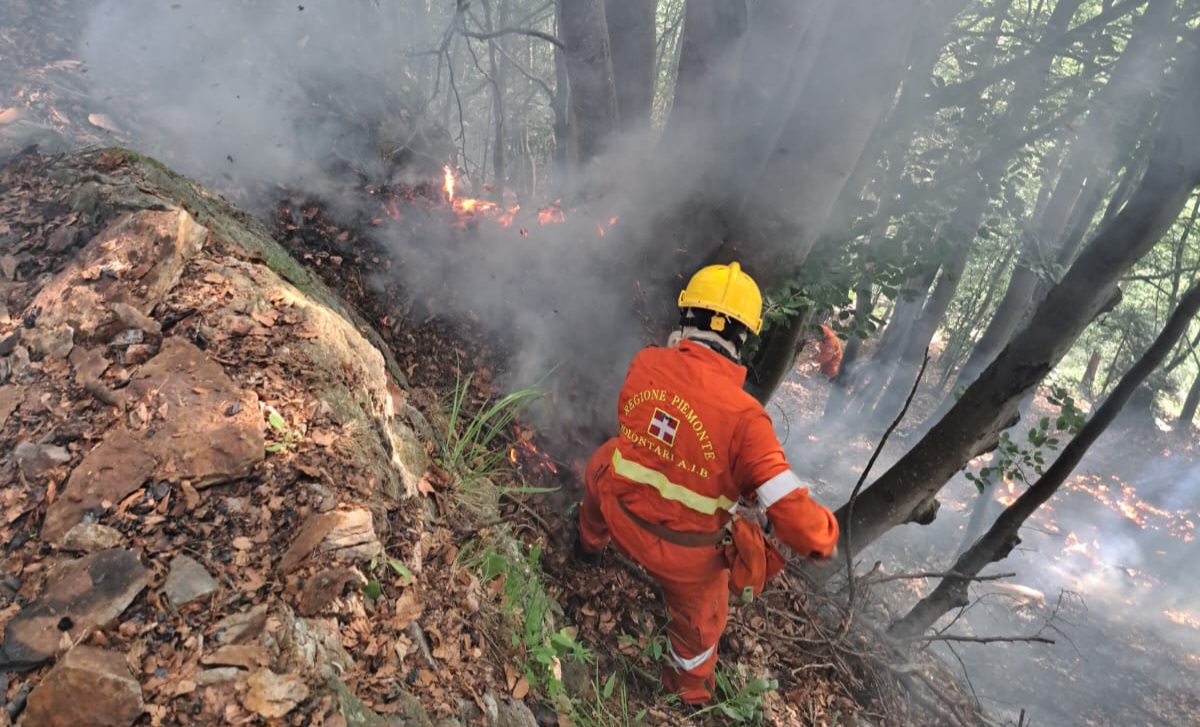 Vco, il punto sui 3 incendi attivi
