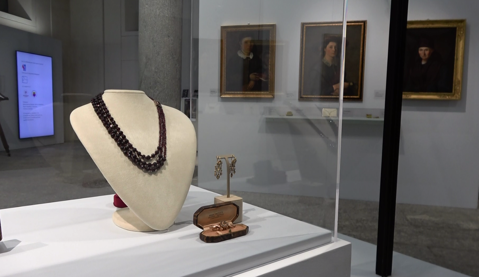 "Ornamenta.  Tesori d’eleganza e d’identità in Ossola"