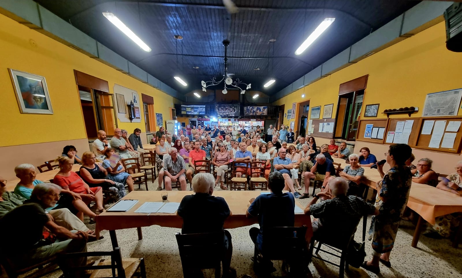 Intitolazione del lungolago di Intra a Ramelli: 150 persone all'assemblea dell'Anpi