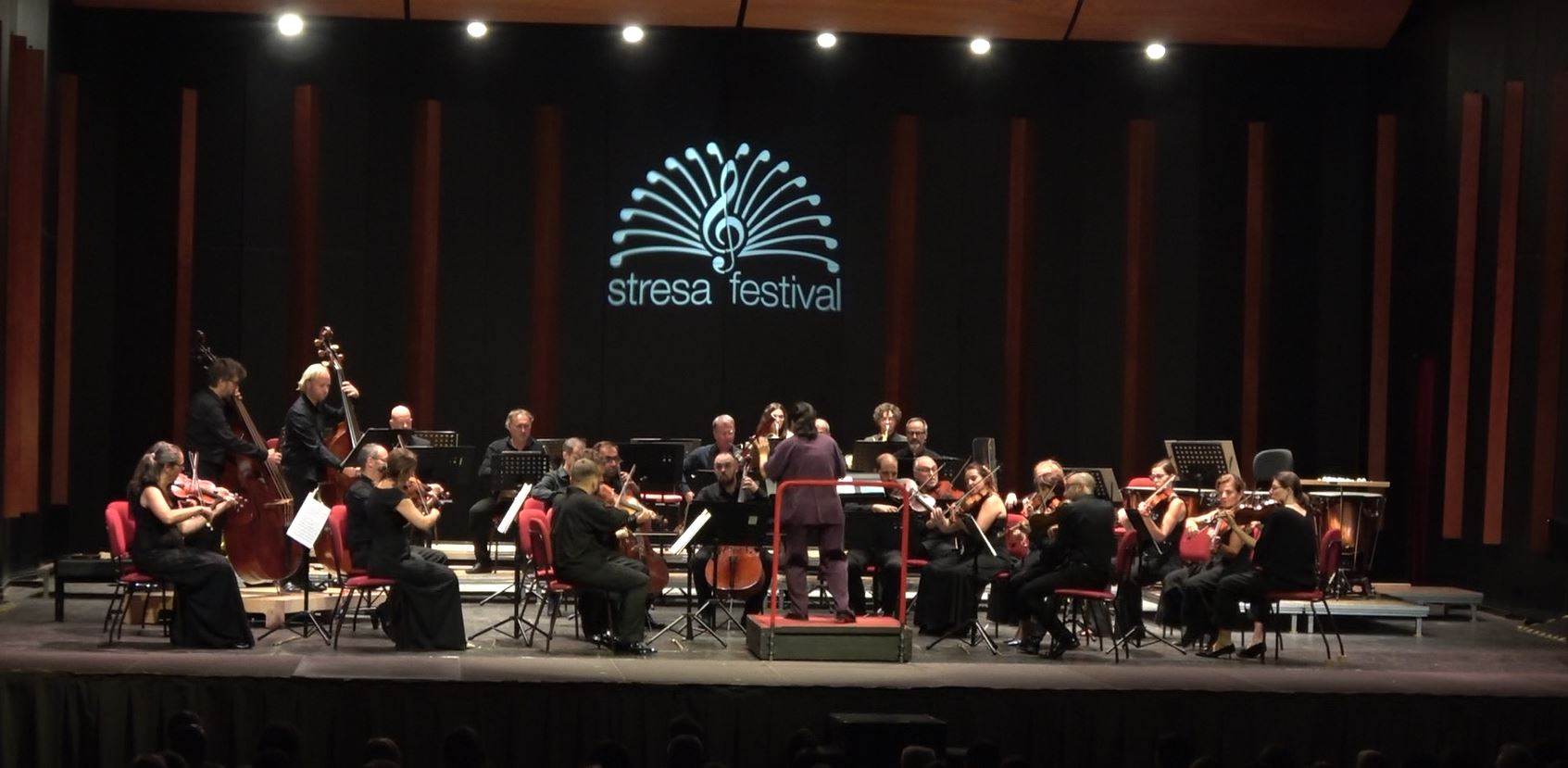 "Mirrors & Nature", concerto di apertura del nucleo centrale di Stresa Festival con la  Kammerorchester Basel, diretta da Bar Avni, e Fazil Say al piano