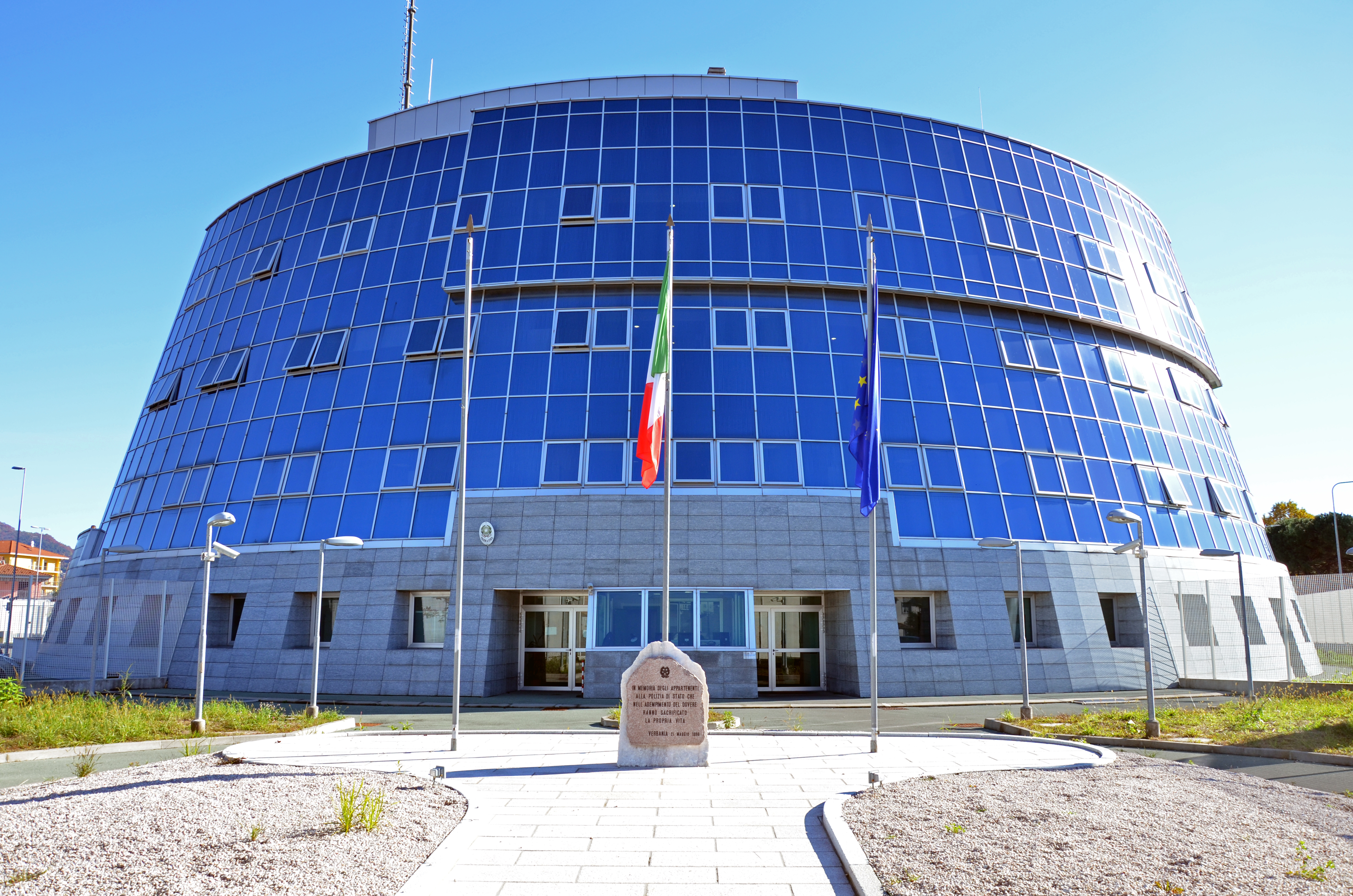 Sette avvisi orali del Questore del Vco