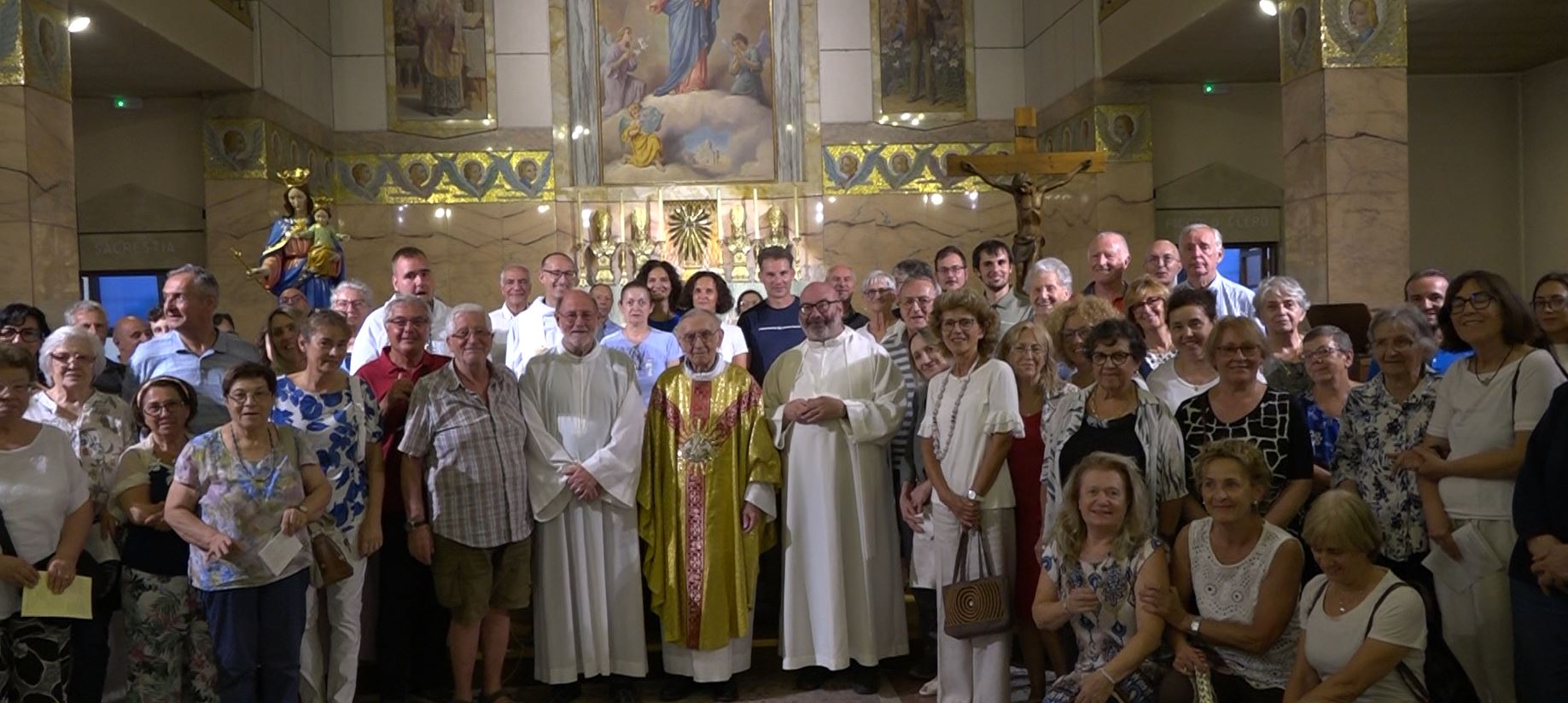 Una bella e doppia festa nella parrocchia di Maria Ausiliatrice di Verbania Intra per il doppio compleanno di don Enrico