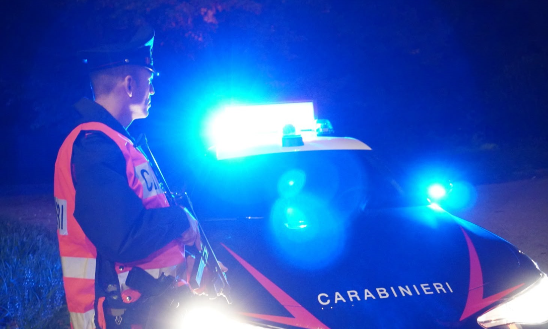 Stresa. Due persone denunciate per posseesso di arnesi da scasso e armi da taglio