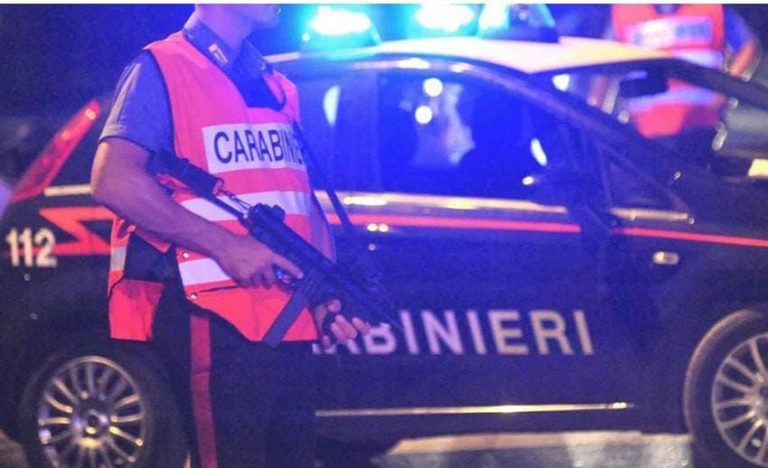 Rubano Gratta e vinci ad Arona, arrestati dai Carabinieri a Omegna