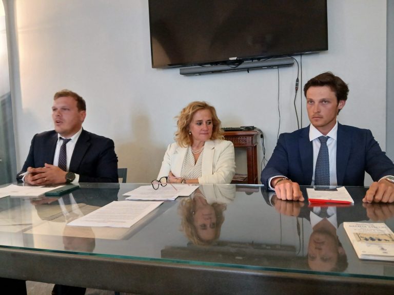 Stresa, il gruppo di Ardizzoia e Coppini ritira l’appoggio esterno all’amministrazione di Marcella Severino