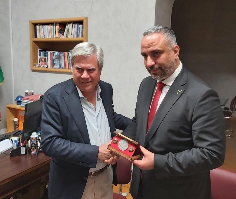 Incontro a Verbania tra il sindaco Albertella e il sindaco di Betlemme Maher Nicola Canawati